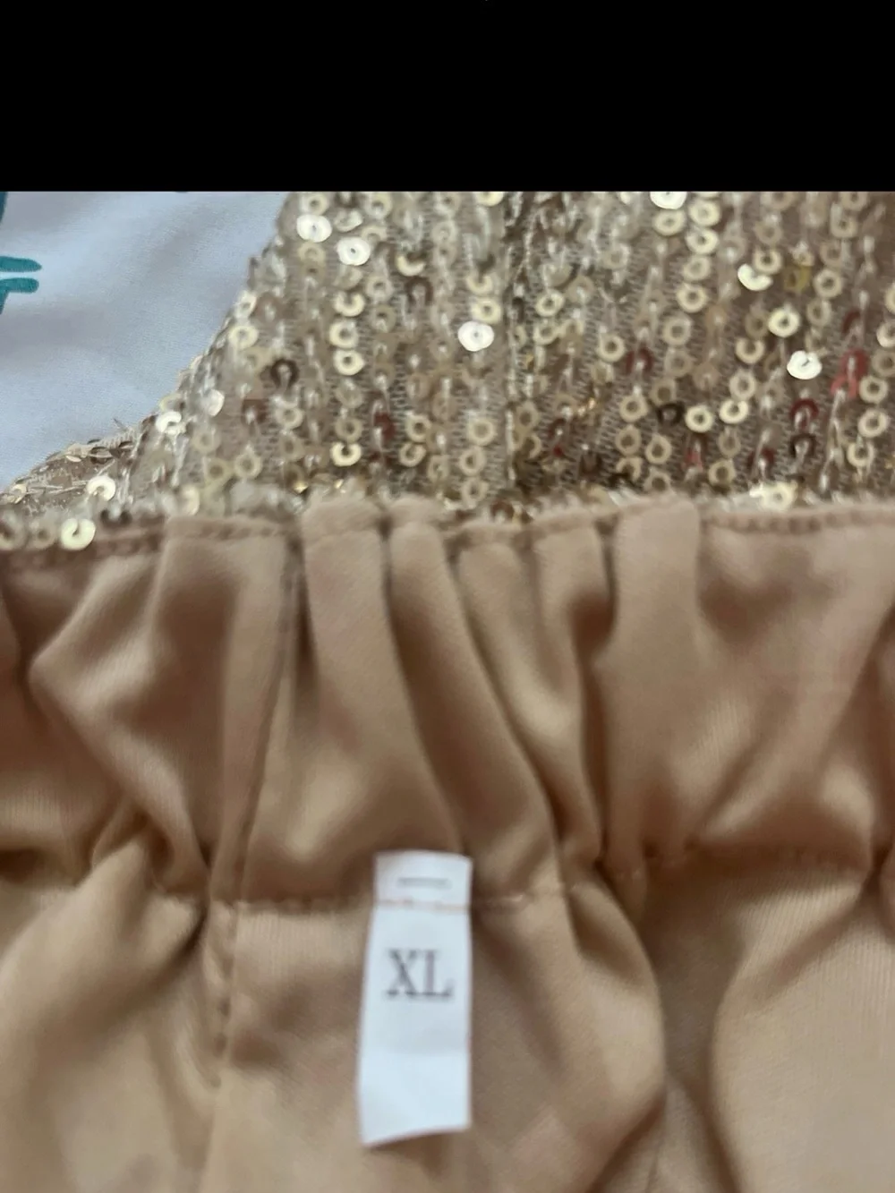 Gorgeous Gold floor length sequined skirr partially lined, slightly stretch! XL